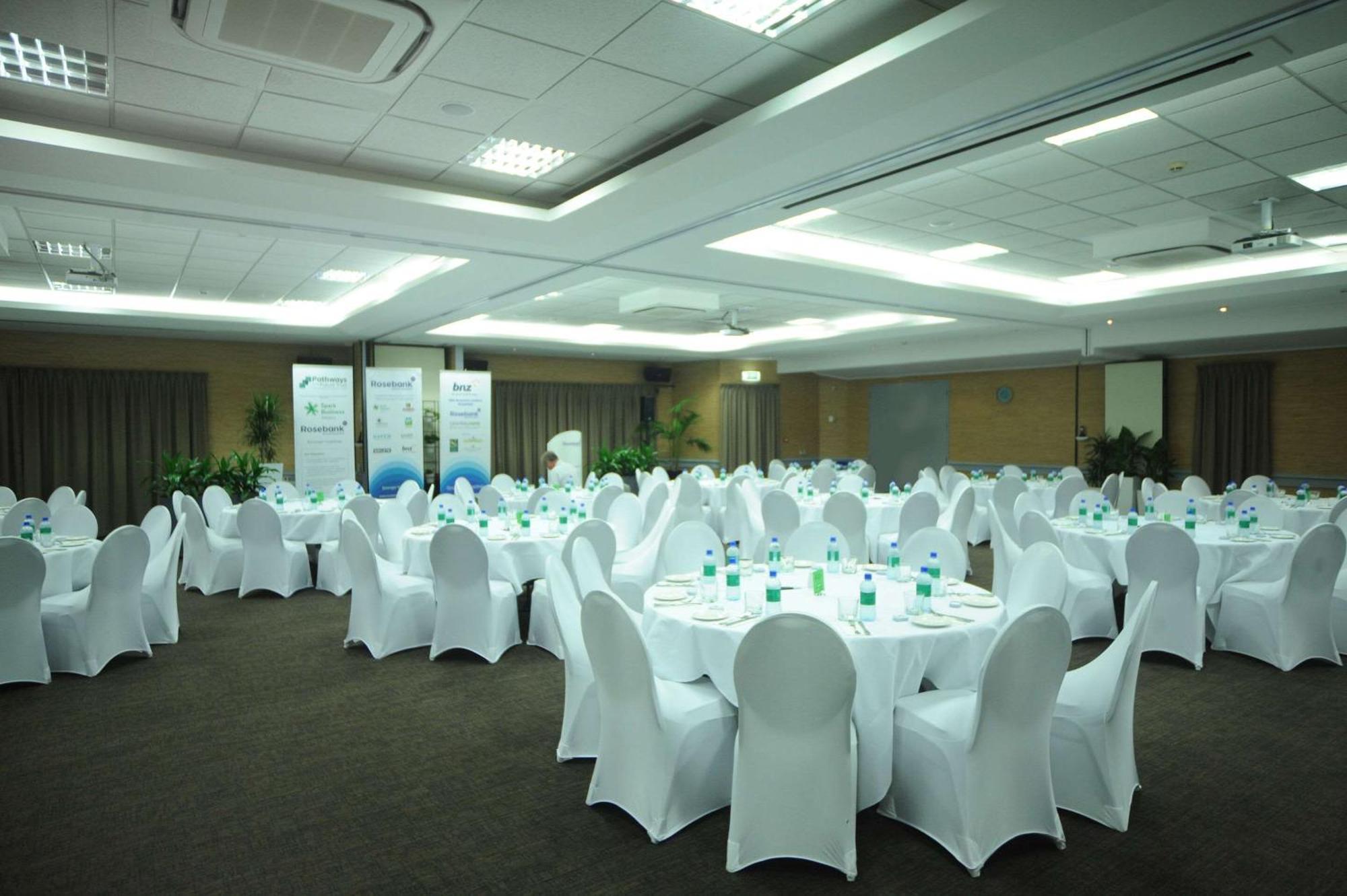 Quality Hotel Lincoln Green Окленд Экстерьер фото